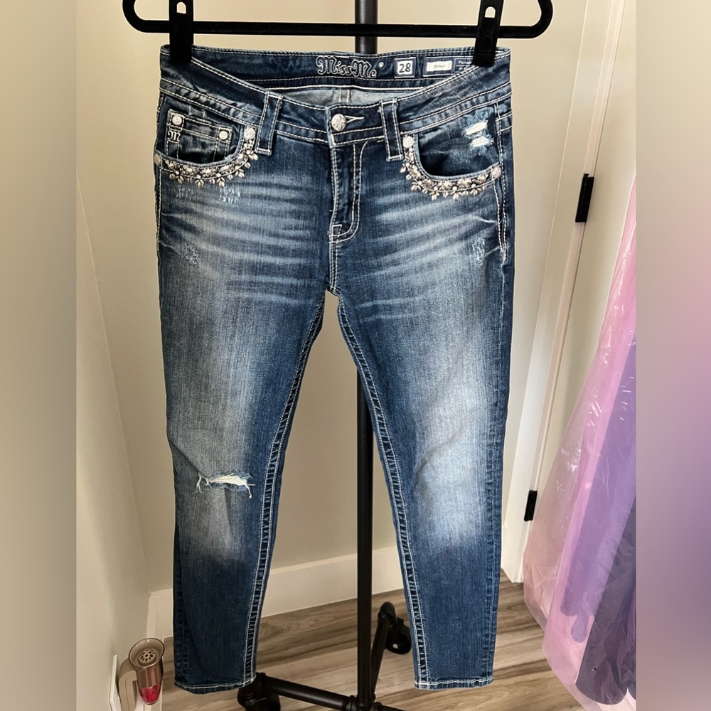 Women’s Miss Me jeans